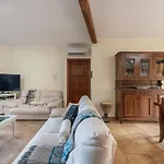 Apartment Maison Pinella *