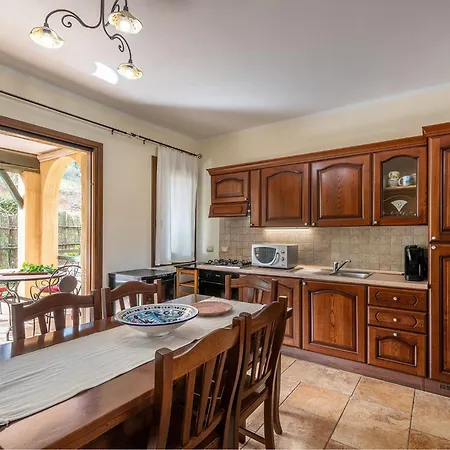 Apartment Maison Pinella *